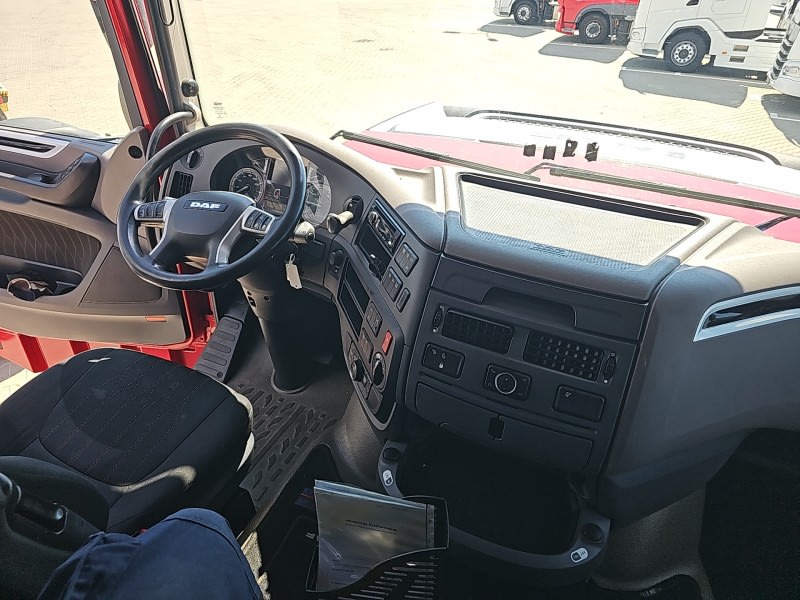 DAF XF 480 FAR 6X2 R null