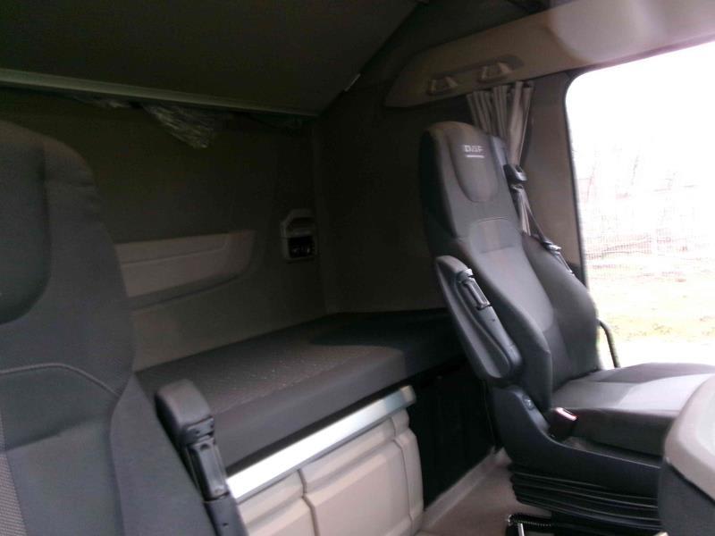 DAF XG 480 FT 4X2 LOW DECK null