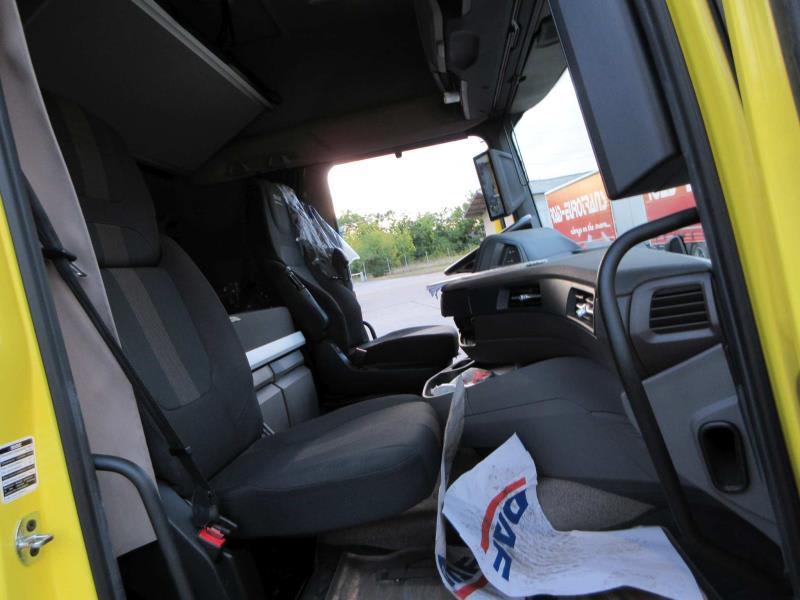 DAF XFn 480 FT 4X2 LOW DECK null
