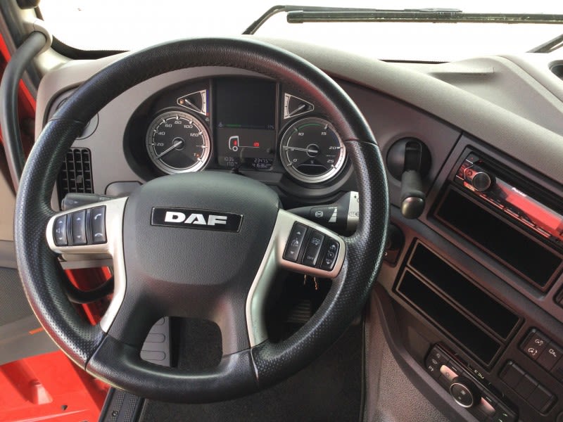 DAF XF 480 FT 4X2 LOW DECK null