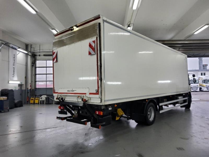 DAF LF 320 FA 4X2 null