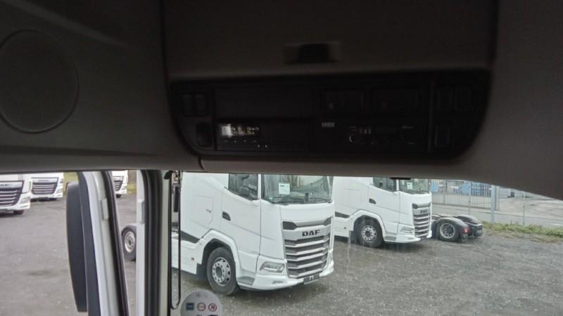 DAF XF 480 FT 4X2 LOW DECK null