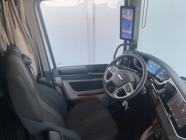 DAF XG 480 FT 4X2 LOW DECK null