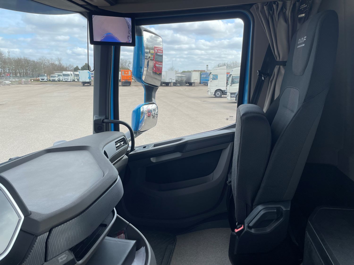 DAF XFn 480 FAW 8X4 Hookloader null