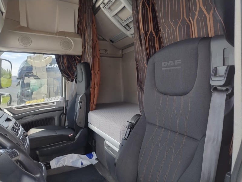 DAF XF 480 FT 4X2 LOW DECK null