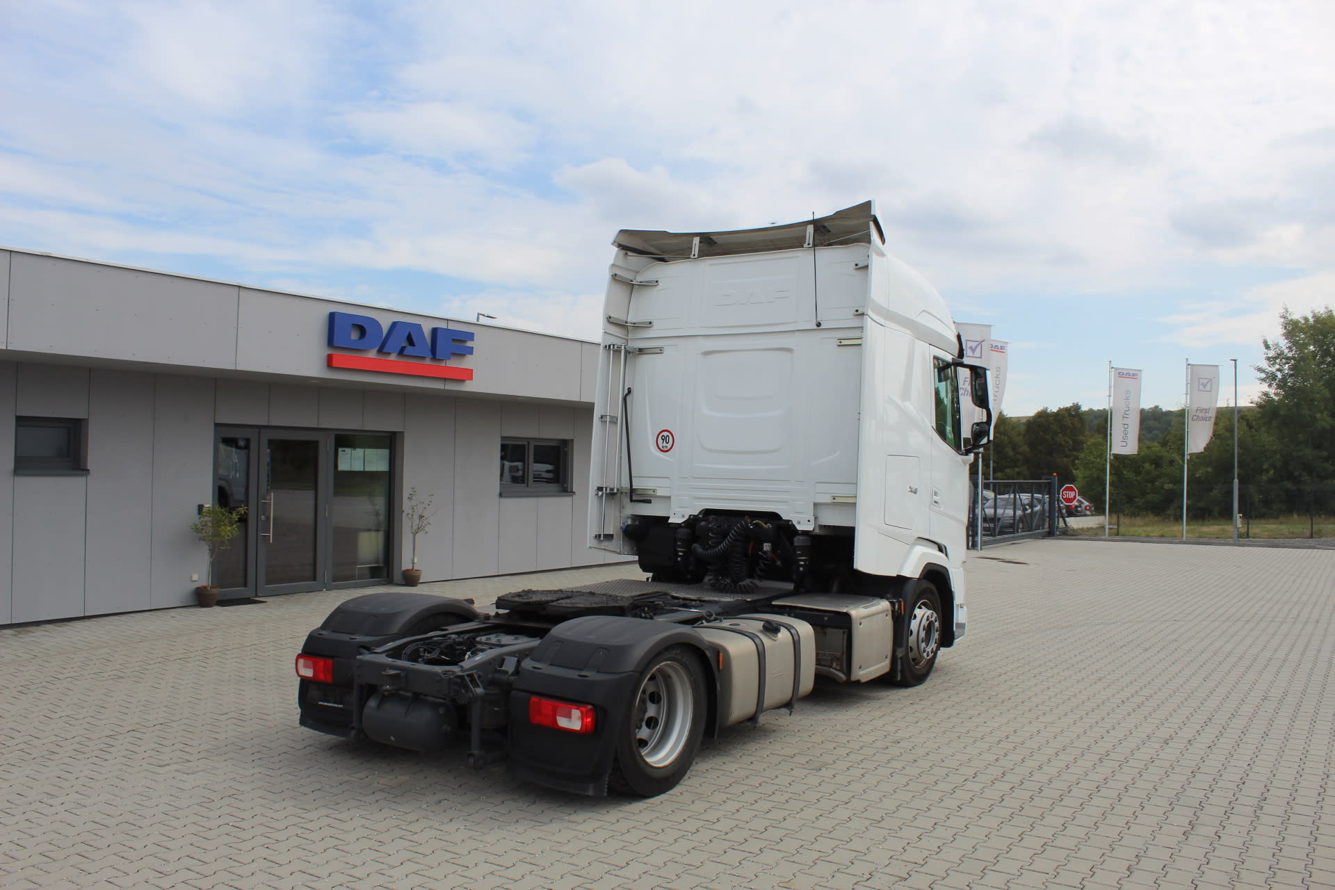 DAF XG 480 FT 4X2 LOW DECK null