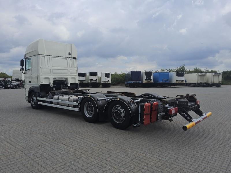 DAF XF 480 FAR 6X2 R null
