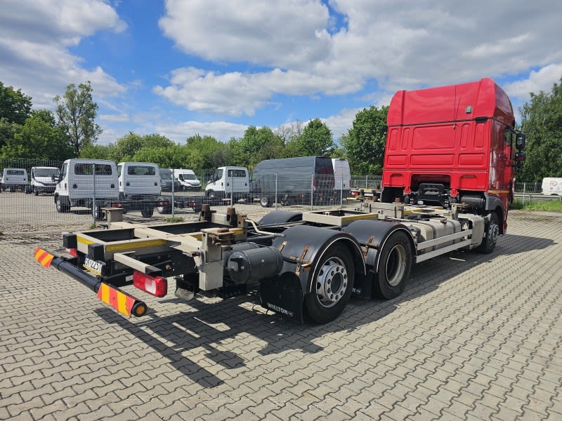 DAF XF 480 FAR 6X2 R null