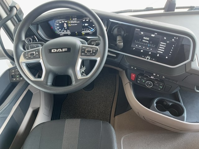 DAF XG 480 FT 4X2 LOW DECK null