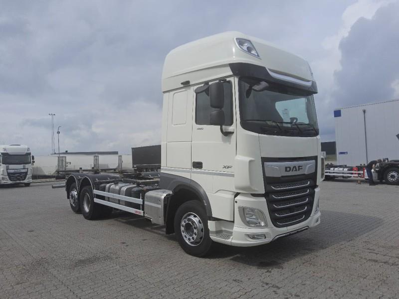 DAF XF 480 FAR 6X2 R null