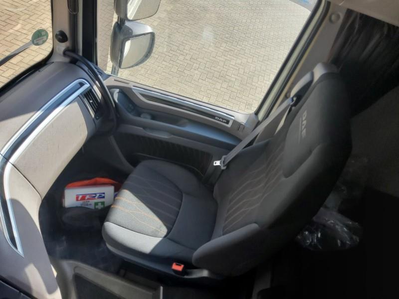DAF XF 480 FAR 6X2 R null