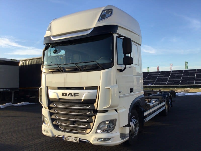 DAF XF 480 FAR 6X2 R null