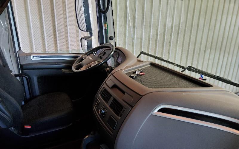 DAF XF 530 FT 4X2 LOW DECK null