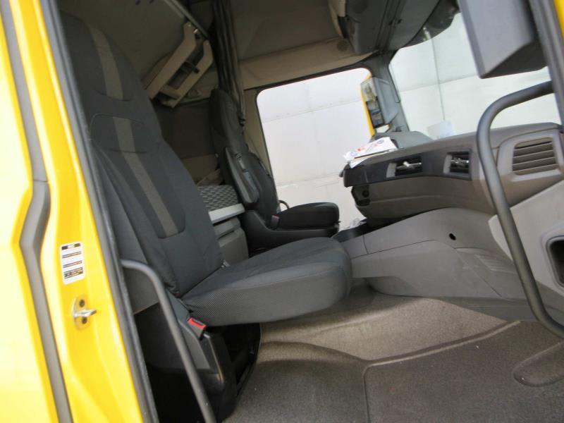 DAF XFn 480 FT 4X2 LOW DECK null