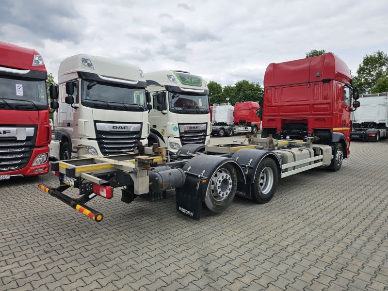 DAF XF 480 FAR 6X2 R null