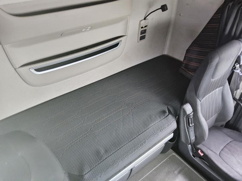 DAF XF 480 FT 4X2 LOW DECK null