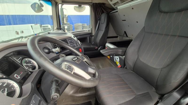 DAF XF 480 FT 4X2 LOW DECK null