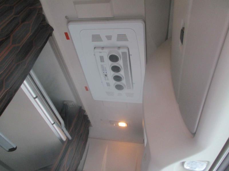DAF XF 480 FT 4X2 LOW DECK null
