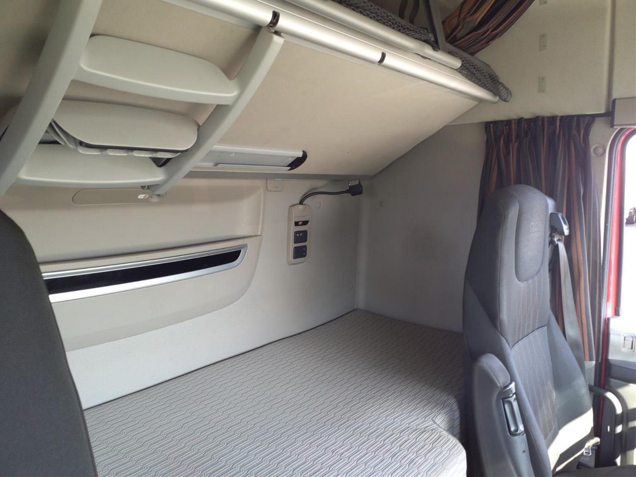DAF XF 450 FT 4X2 null
