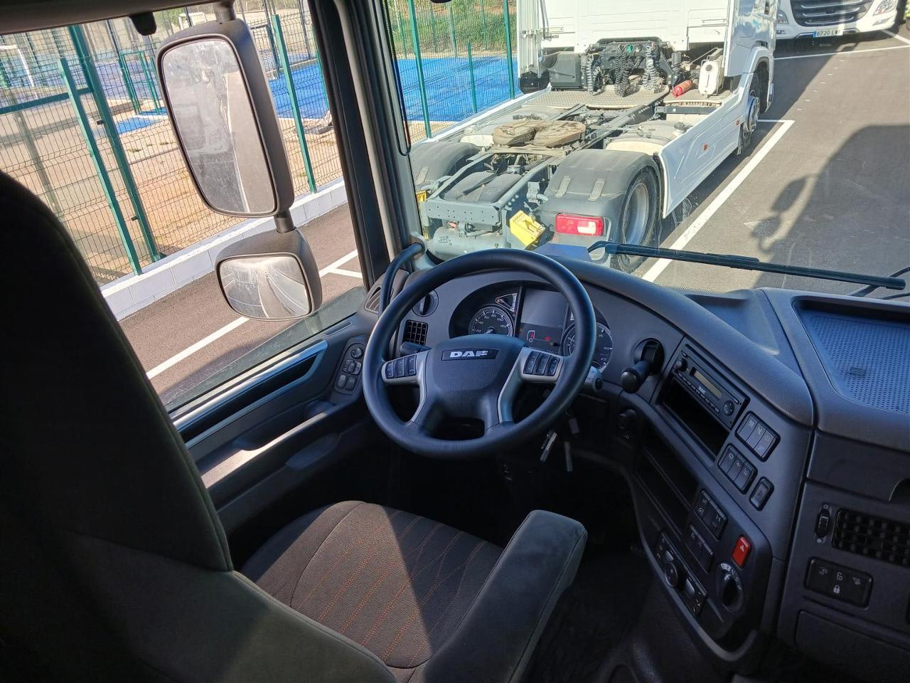 DAF XF 480 FAR 6X2 R null