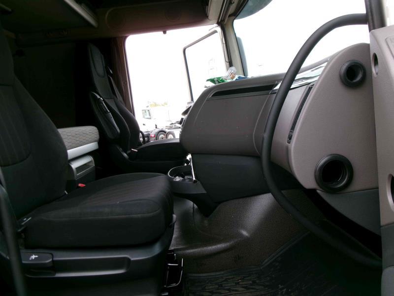 DAF XF 480 FT 4X2 LOW DECK null