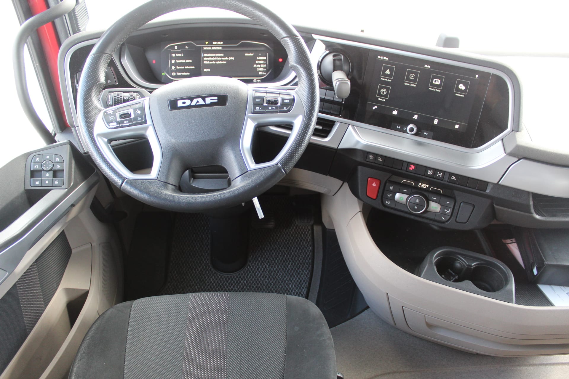 DAF XG 480 FT 4X2 LOW DECK null