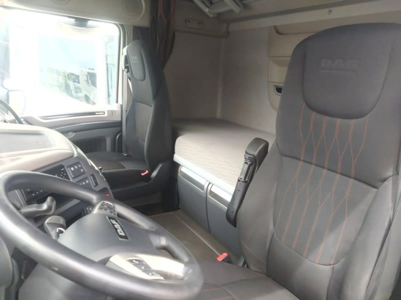 DAF XF 480 FAR 6X2 R null