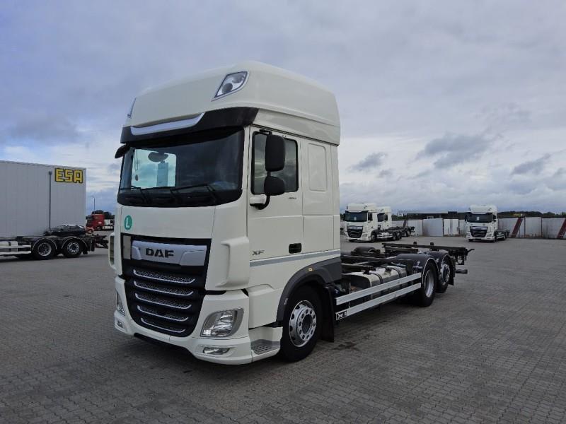 DAF XF 480 FAR 6X2 R null