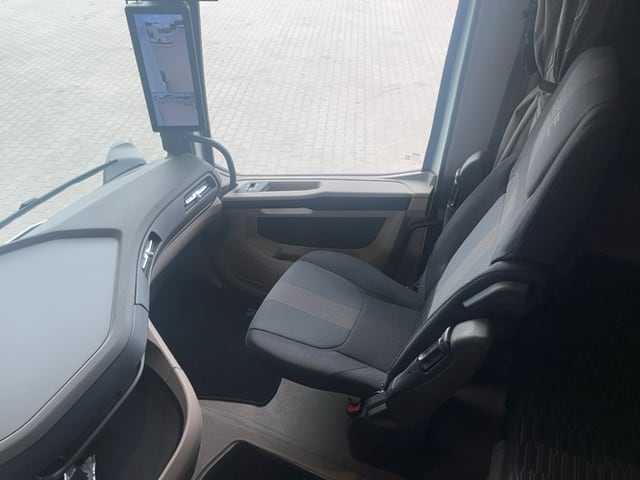 DAF XG 480 FT 4X2 LOW DECK null