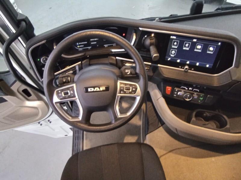 DAF XG 480 FT 4X2 LOW DECK null