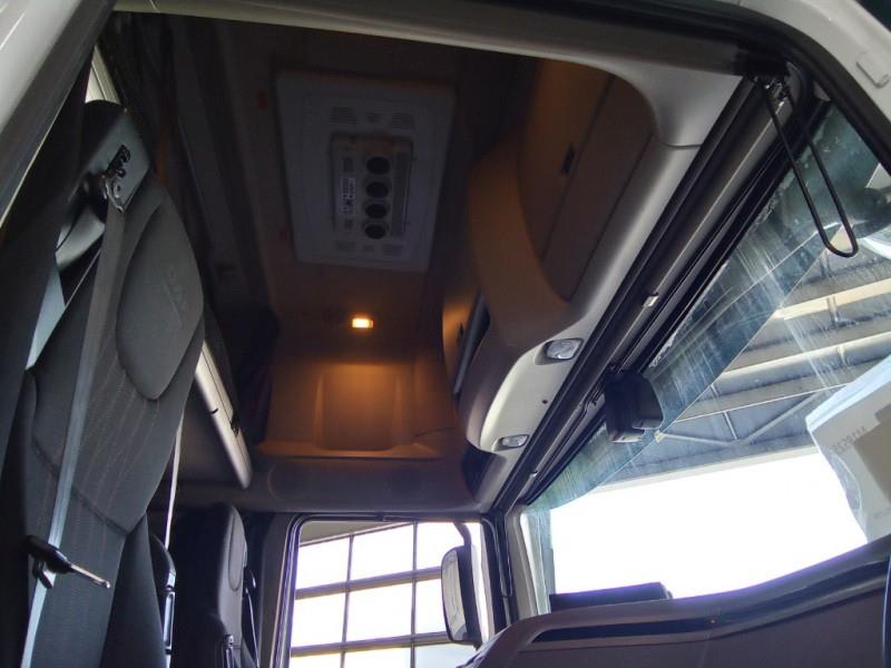 DAF XF 480 FT 4X2 LOW DECK null