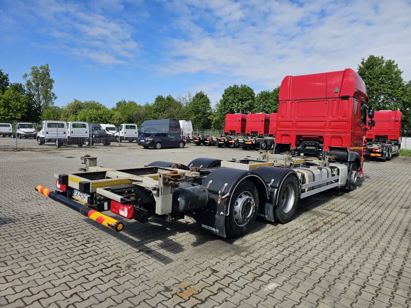 DAF XF 480 FAR 6X2 R null