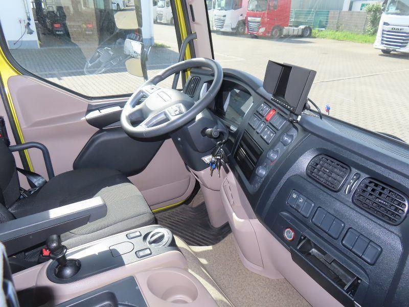 DAF XB 230 FA 4X2 null