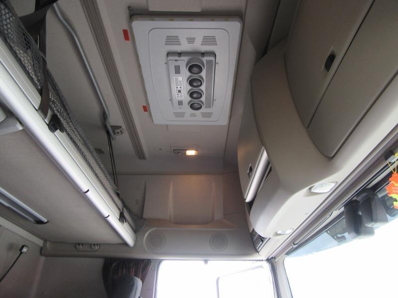 DAF XF 480 FT 4X2 LOW DECK null