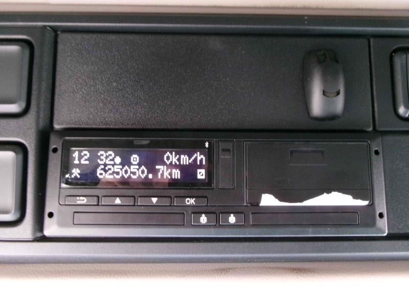 DAF XF 480 FT 4X2 LOW DECK null