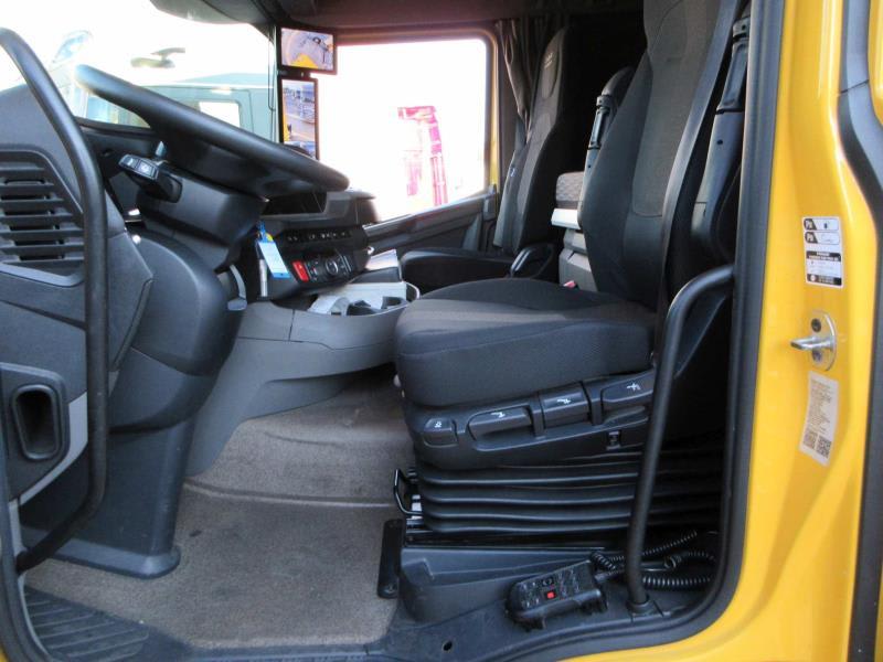 DAF XFn 480 FT 4X2 LOW DECK null