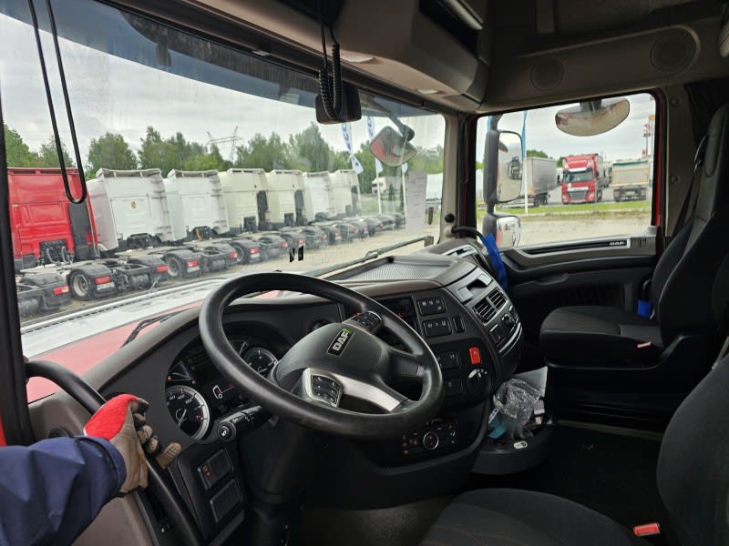DAF XF 480 FAR 6X2 R null