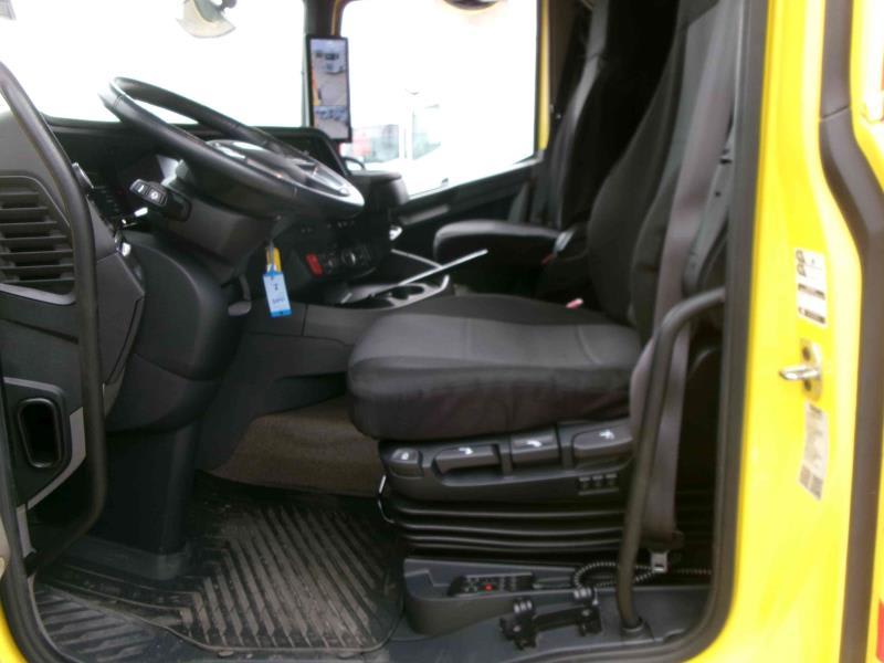 DAF XFn 480 FT 4X2 LOW DECK null
