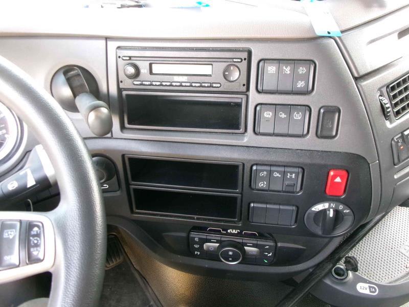 DAF XF 480 FT 4X2 LOW DECK null