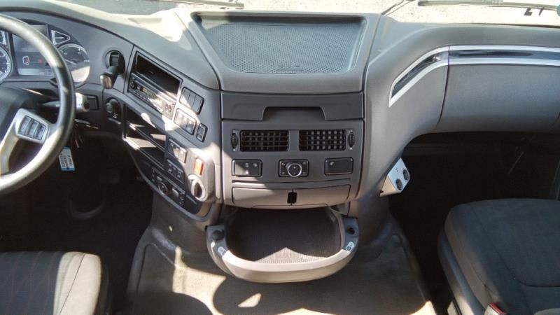 DAF XF 480 FT 4X2 LOW DECK null