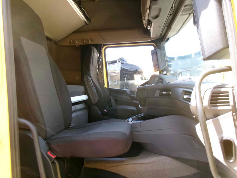 DAF XFn 480 FT 4X2 LOW DECK null