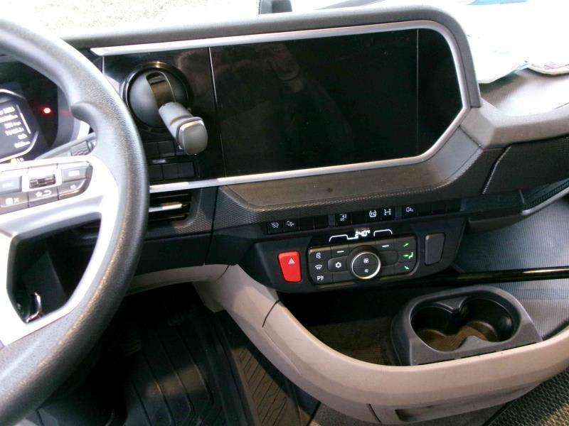 DAF XG 480 FT 4X2 LOW DECK null