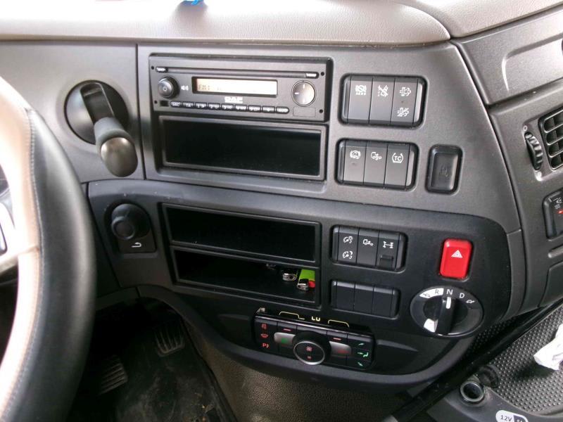 DAF XF 480 FT 4X2 LOW DECK null