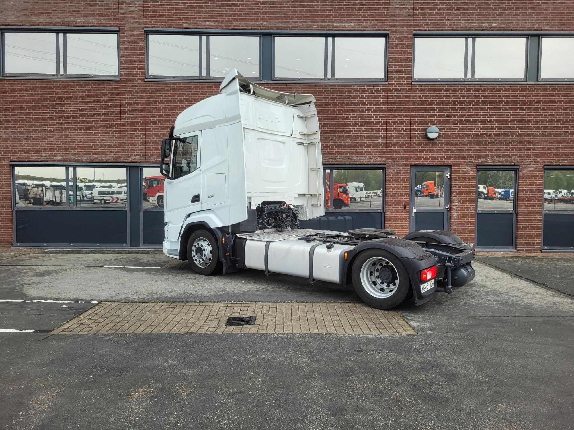 DAF XFn 480 FT 4X2 LOW DECK null