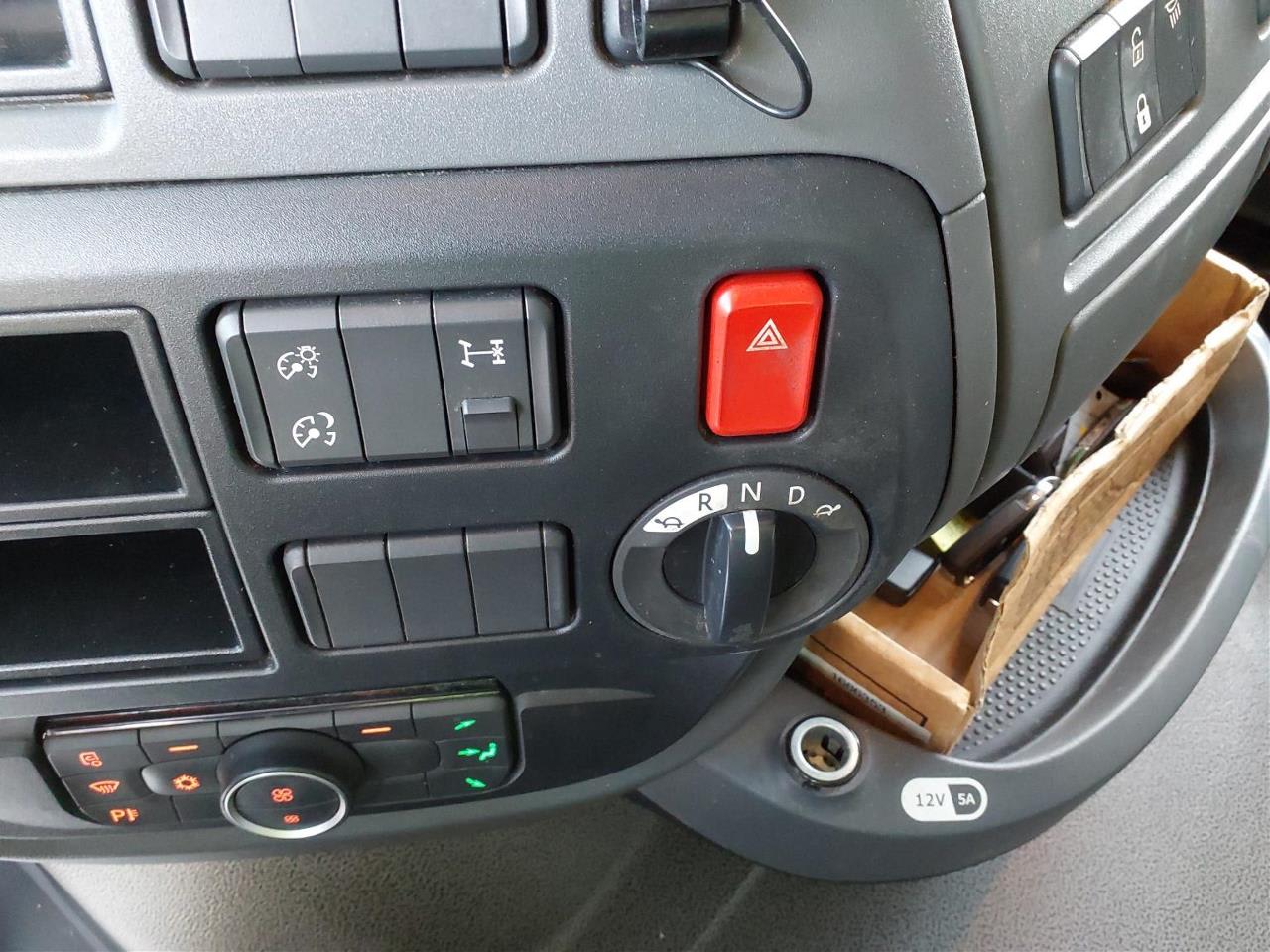 DAF XF 450 FT 4X2 null