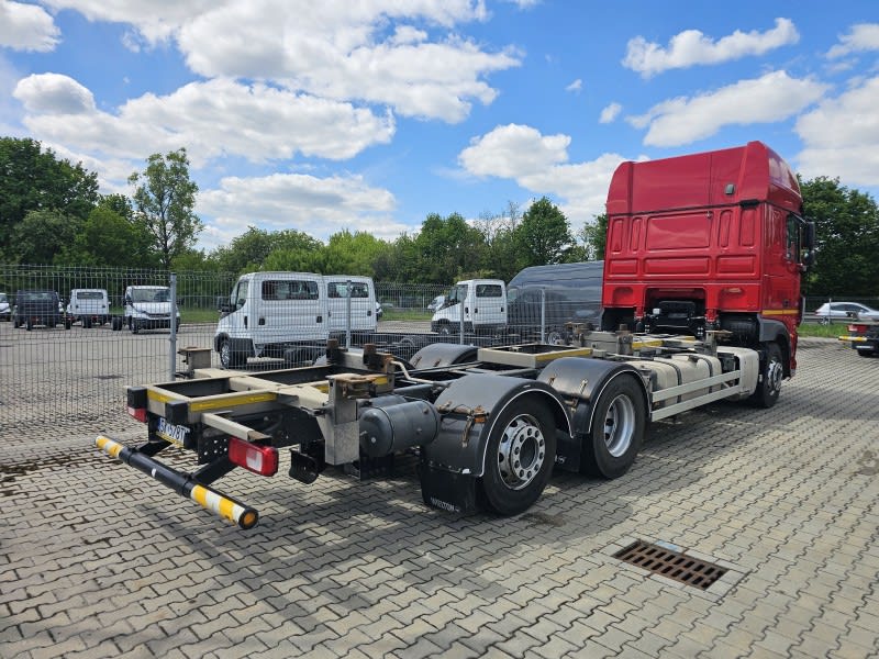DAF XF 480 FAR 6X2 R null