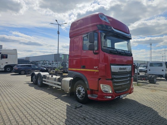 DAF XF 480 FAR 6X2 R null