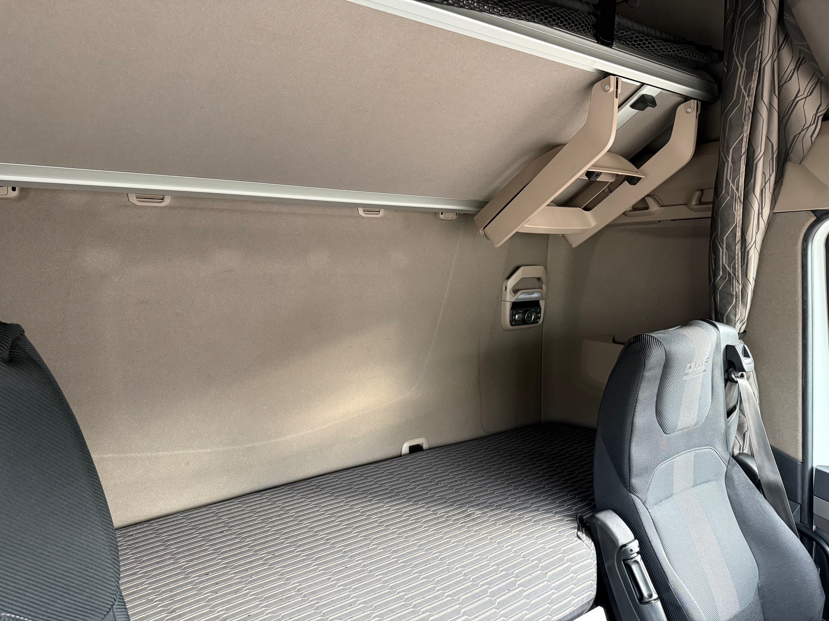 DAF XFn 480 FT 4X2 null