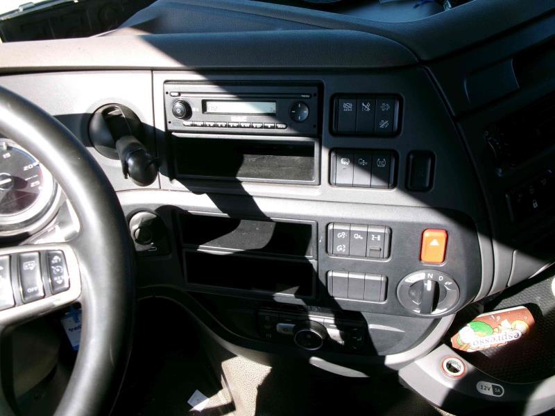 DAF XF 480 FT 4X2 LOW DECK null