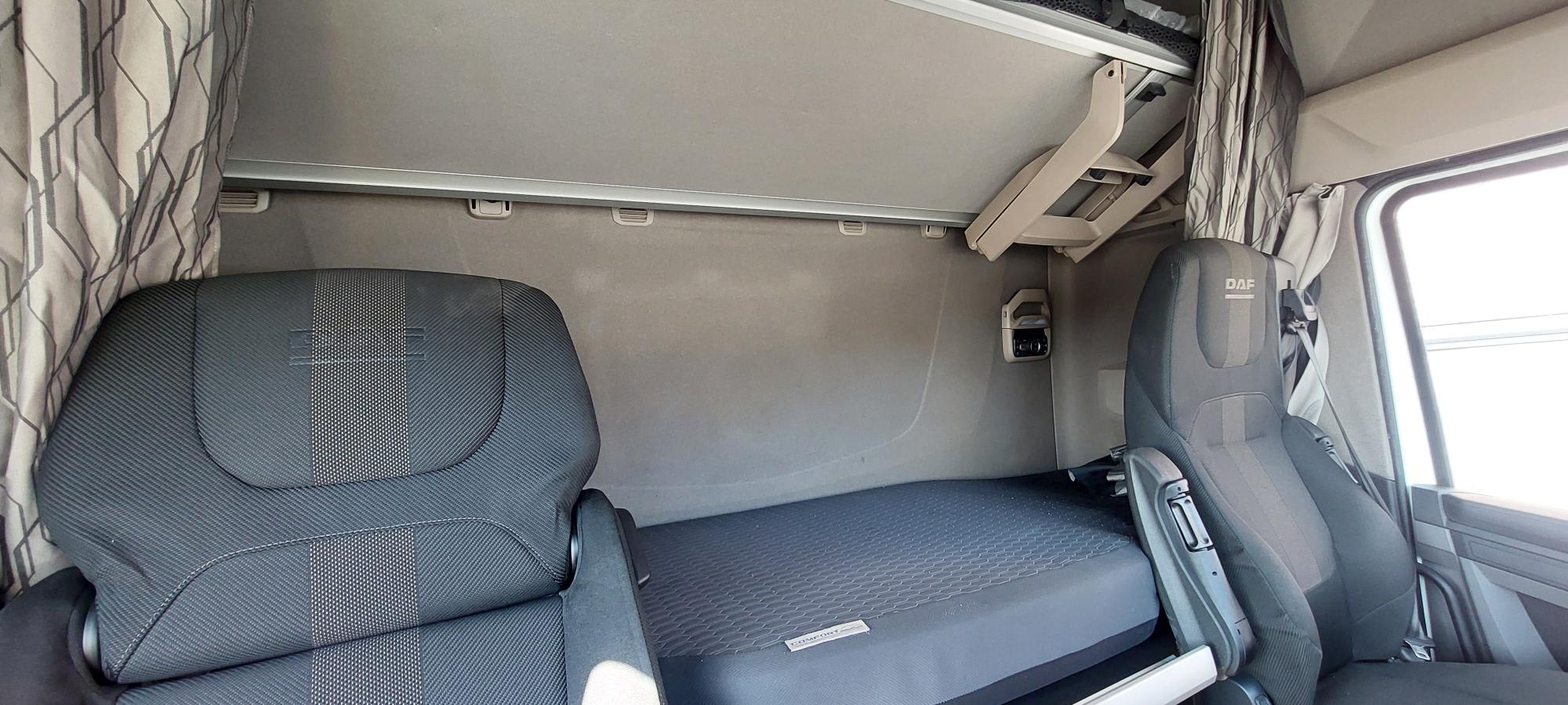 DAF XFn 480 FT 4X2 LOW DECK null